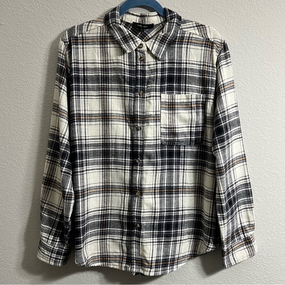 The Beatles Lonely Hearts Band Upcycled Graphic Flannel - Picture 6 of 10